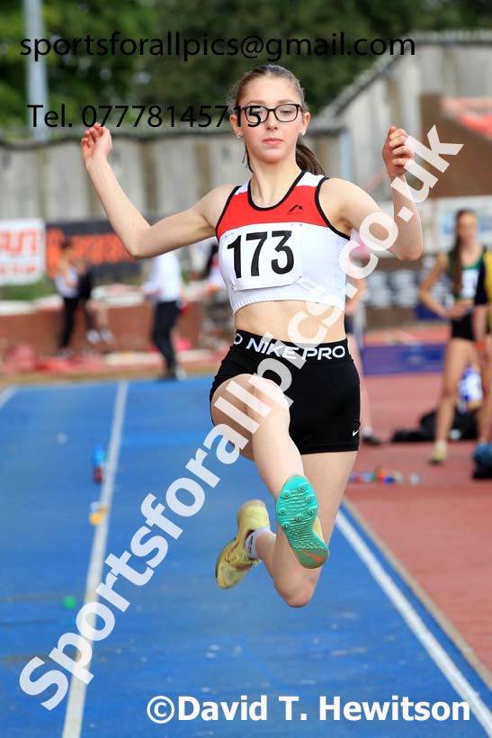Long Jump, 2024 Gateshead Tartan Games.  Photo: David T. Hewitson/Sports for All Pics